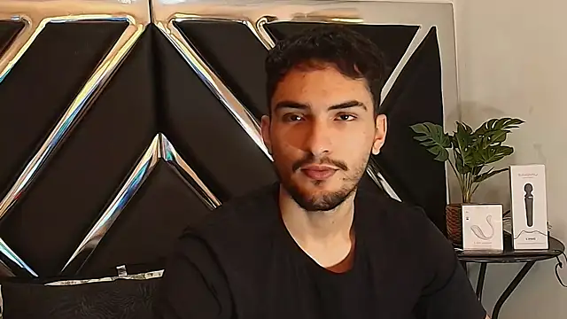 AlekRuizx online show from September 30, 2025, 4:50 am