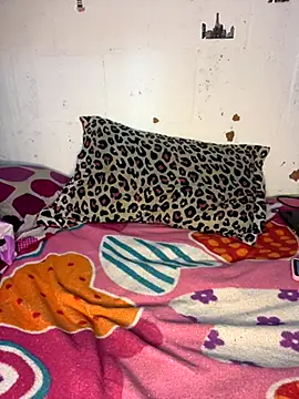 Snapshot of mily_09 chatting on October 8, 2025, 11:24 pm mily 09 online show from October 8, 2025, 11:24 pm