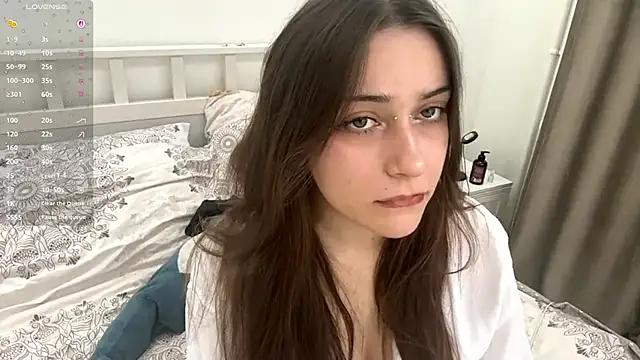 RachaelJuntunen online show from October 7, 2025, 8:11 am