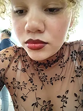 SirenRouge 69 online show from February 11, 2026, 8:03 pm