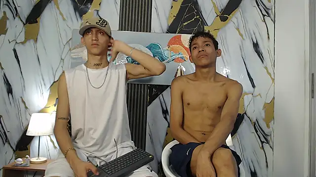 BEAUTY BOYS1 online show from February 19, 2026, 8:16 pm