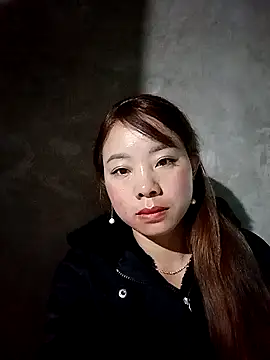 milo123-xx online show from November 13, 2025, 4:33 am