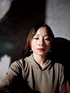 milo123-xx online show from November 16, 2025, 1:39 pm