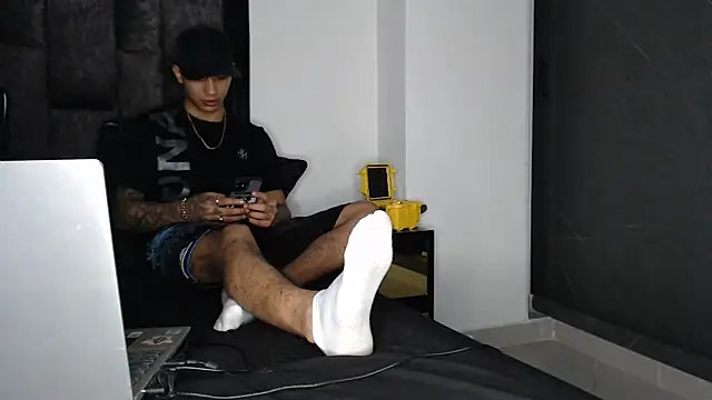 Snapshot of cash_masters777 chatting on September 26, 2025, 10:14 pm cash masters777 online show from September 26, 2025, 10:14 pm