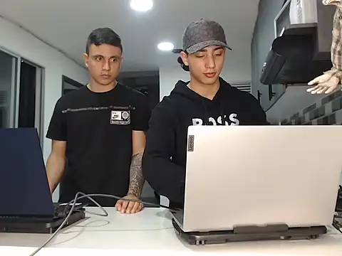 Snapshot of cash_masters777 chatting on October 17, 2025, 2:26 am cash masters777 online show from October 17, 2025, 2:26 am