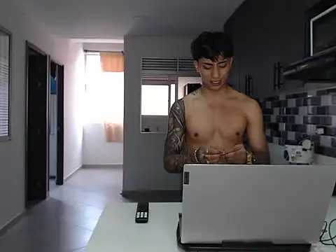 Snapshot of cash_masters777 chatting on November 11, 2025, 7:14 pm cash masters777 online show from November 11, 2025, 7:14 pm