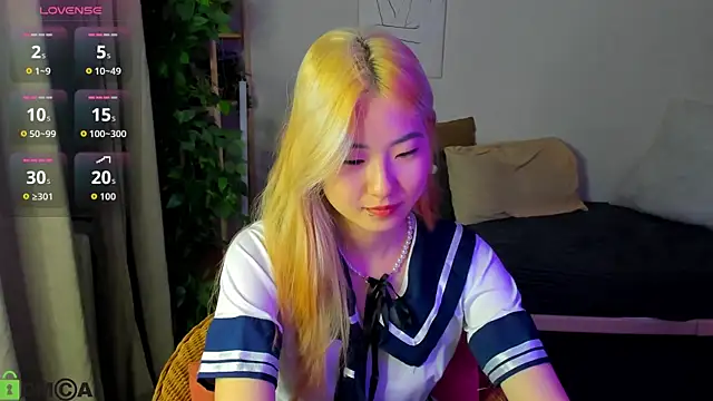 Snapshot of Aisi_18 chatting on September 27, 2025, 12:04 am Aisi 18 online show from September 27, 2025, 12:04 am