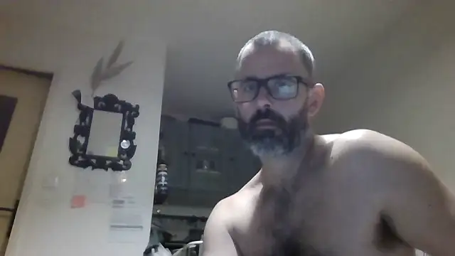 Snapshot of whatYwantMorrre chatting on September 29, 2025, 6:57 pm whatYwantMorrre online show from September 29, 2025, 6:57 pm