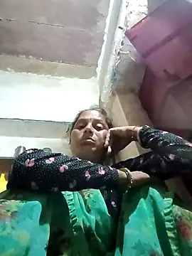 KAJAL malhotra online show from September 9, 2025, 3:44 pm