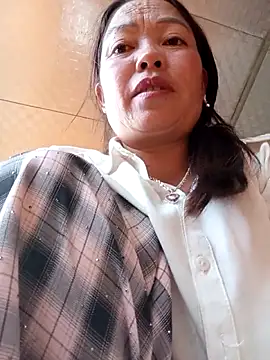  Helala  online show from October 3, 2025, 4:20 am