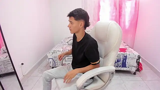 Aron Boyy online show from September 23, 2025, 7:50 pm