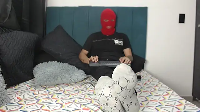 Snapshot of Warmteam777 chatting on September 27, 2025, 12:26 am Warmteam777 online show from September 27, 2025, 12:26 am