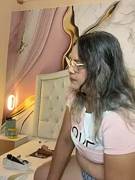 Snapshot of Lucy_Milf_474 chatting on July 17, 2026, 12:12 pm Lucy Milf 474 online show from July 17, 2026, 12:12 pm