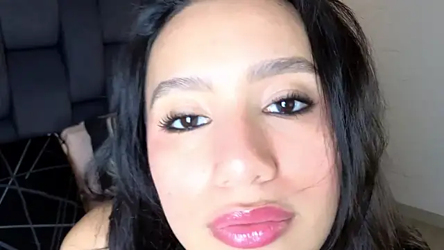 Snapshot of Calipso_Parisi chatting on February 27, 2026, 1:44 pm Calipso Parisi online show from February 27, 2026, 1:44 pm