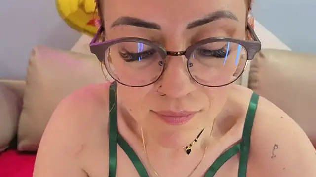 Victoria Fallon online show from October 9, 2025, 8:07 pm