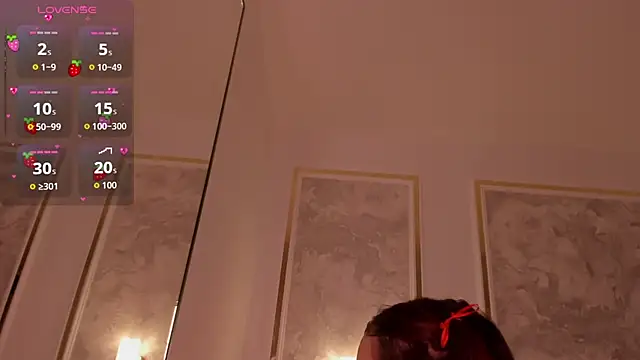 Snapshot of doll_eyees_ chatting on October 10, 2025, 2:21 am doll eyees online show from October 10, 2025, 2:21 am