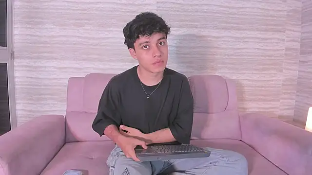 Dani rivass online show from February 2, 2026, 11:42 am