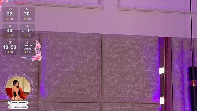 Snapshot of Martina-Roberts- chatting on October 22, 2025, 3:51 am Martina-Roberts- online show from October 22, 2025, 3:51 am