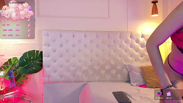 Snapshot of CathMellow chatting on March 1, 2026, 7:54 am CathMellow online show from March 1, 2026, 7:54 am