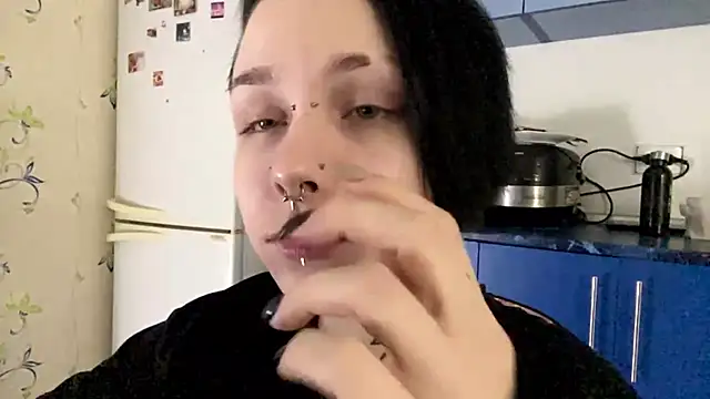 Snapshot of CandaceBlaze chatting on November 2, 2025, 10:01 pm CandaceBlaze online show from November 2, 2025, 10:01 pm