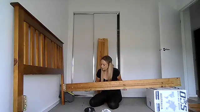 imyourgoodgirl69 online show from October 23, 2025, 1:05 am