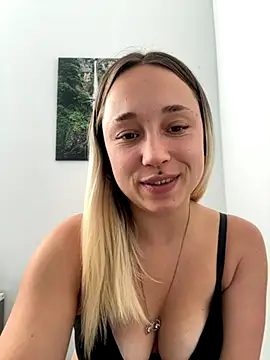 Snapshot of stelli_99 chatting on September 28, 2025, 3:06 pm stelli 99 online show from September 28, 2025, 3:06 pm