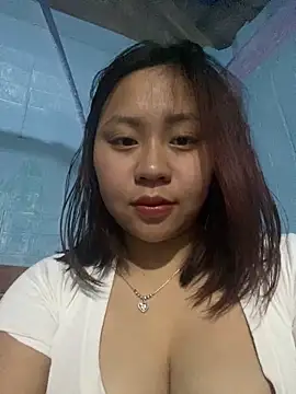 maianhcute online show from March 7, 2026, 2:36 pm