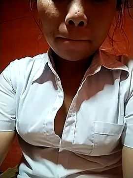 venu00 online show from October 10, 2025, 12:48 pm