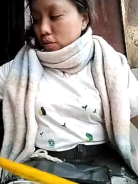 venu00 online show from March 21, 2026, 9:25 am