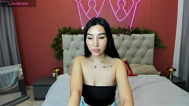 Jennifer Munoz online show from December 5, 2025, 7:39 am