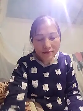 YAYAA-502 online show from November 21, 2025, 12:04 pm