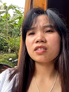 Ngoc-bbi online show from October 15, 2025, 5:29 am