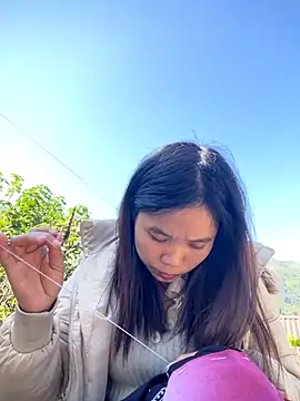 Ngoc-bbi online show from November 26, 2025, 3:40 am