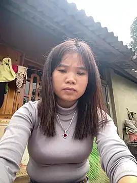 Snapshot of Ngoc-bbi chatting on February 17, 2026, 5:04 am Ngoc-bbi online show from February 17, 2026, 5:04 am
