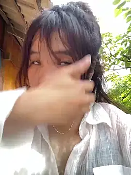 Snapshot of Ngoc-bbi chatting on March 31, 2026, 8:37 am Ngoc-bbi online show from March 31, 2026, 8:37 am