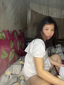 Snapshot of Ngoc-bbi chatting on April 4, 2026, 1:59 am Ngoc-bbi online show from April 4, 2026, 1:59 am