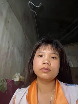 Snapshot of Ngoc-bbi chatting on April 6, 2026, 11:05 pm Ngoc-bbi online show from April 6, 2026, 11:05 pm