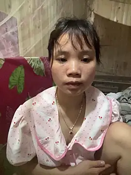 Snapshot of Ngoc-bbi chatting on April 16, 2026, 1:45 pm Ngoc-bbi online show from April 16, 2026, 1:45 pm