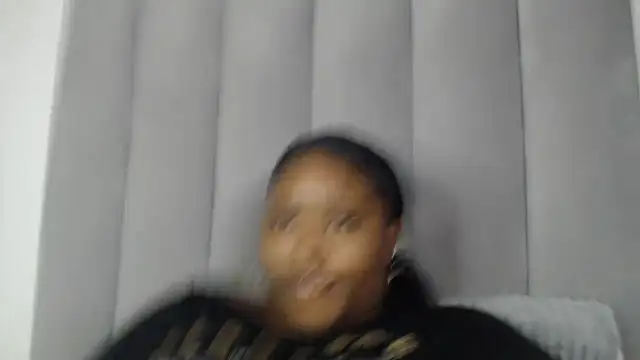 Snapshot of Sexy_melanin17 chatting on October 31, 2025, 5:19 am Sexy melanin17 online show from October 31, 2025, 5:19 am