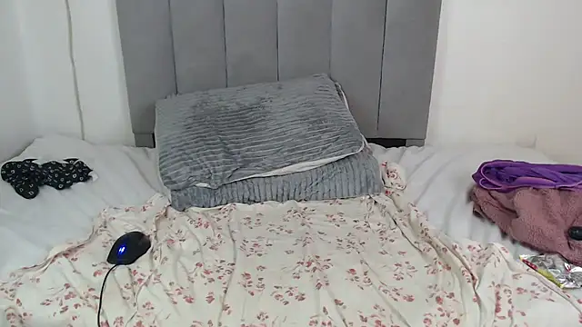 Snapshot of Sexy_melanin17 chatting on November 12, 2025, 2:01 am Sexy melanin17 online show from November 12, 2025, 2:01 am