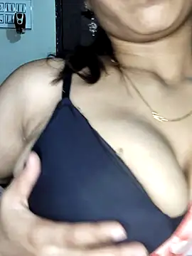 Savita2310 online show from November 26, 2025, 7:15 pm