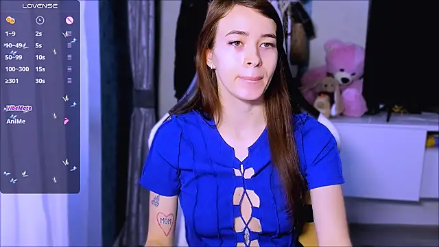 Snapshot of ZoyaMill chatting on October 8, 2025, 5:05 am ZoyaMill online show from October 8, 2025, 5:05 am