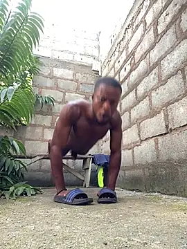 Snapshot of Makemecum634941 chatting on October 25, 2025, 7:38 am Makemecum634941 online show from October 25, 2025, 7:38 am