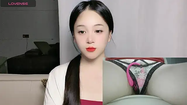 woaiqinqin online show from September 17, 2025, 3:35 pm