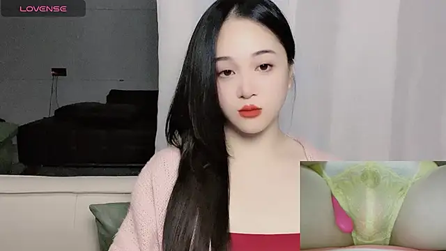 woaiqinqin online show from December 4, 2025, 3:10 pm