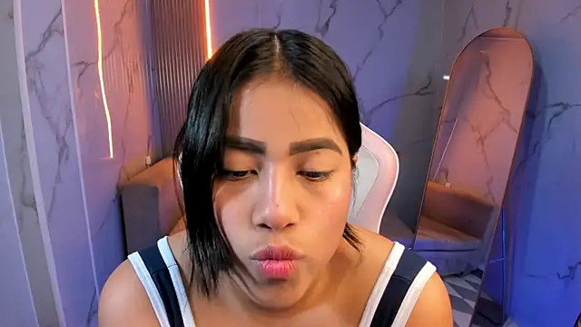 Snapshot of Victoria_b_ chatting on October 10, 2025, 8:08 pm Victoria b online show from October 10, 2025, 8:08 pm