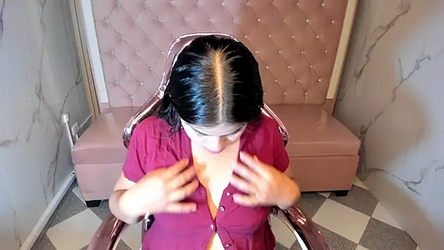 Snapshot of Victoria_b_ chatting on October 16, 2025, 7:59 pm Victoria b online show from October 16, 2025, 7:59 pm