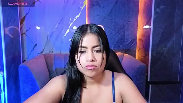 Snapshot of Victoria_b_ chatting on October 29, 2025, 7:48 pm Victoria b online show from October 29, 2025, 7:48 pm