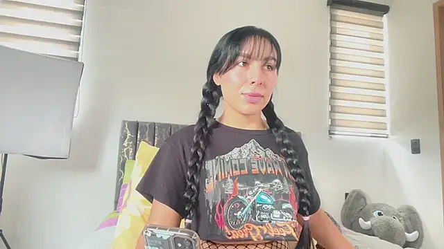 Snapshot of greciadom555 chatting on October 2, 2025, 4:25 pm greciadom555 online show from October 2, 2025, 4:25 pm