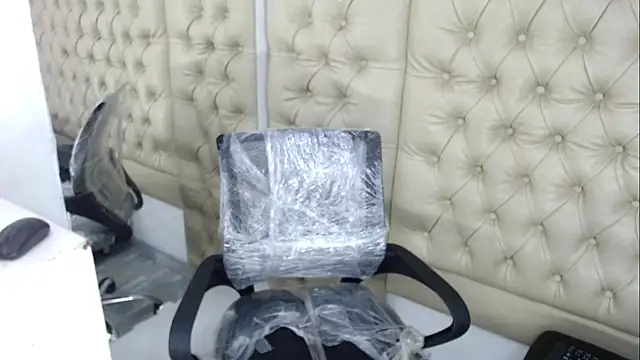 Snapshot of JessicaHott01 chatting on February 8, 2026, 6:55 pm JessicaHott01 online show from February 8, 2026, 6:55 pm